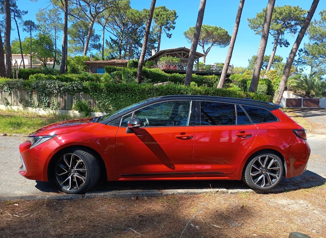 Toyota Corolla TS Hybride 184ch