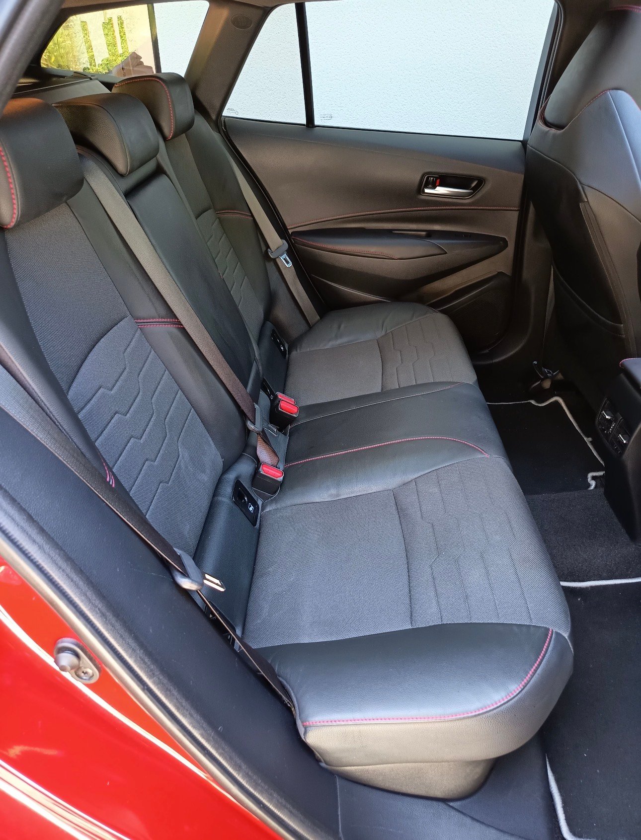 Toyota Corolla TS Hybride 184ch